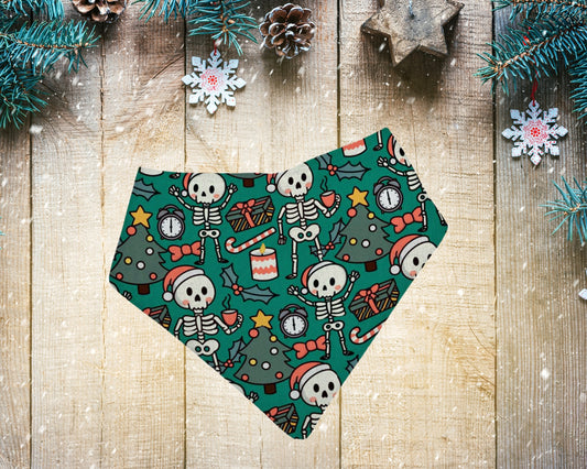 Bandana bibs, feeding bibs - Christmas collection - Merry Skelly