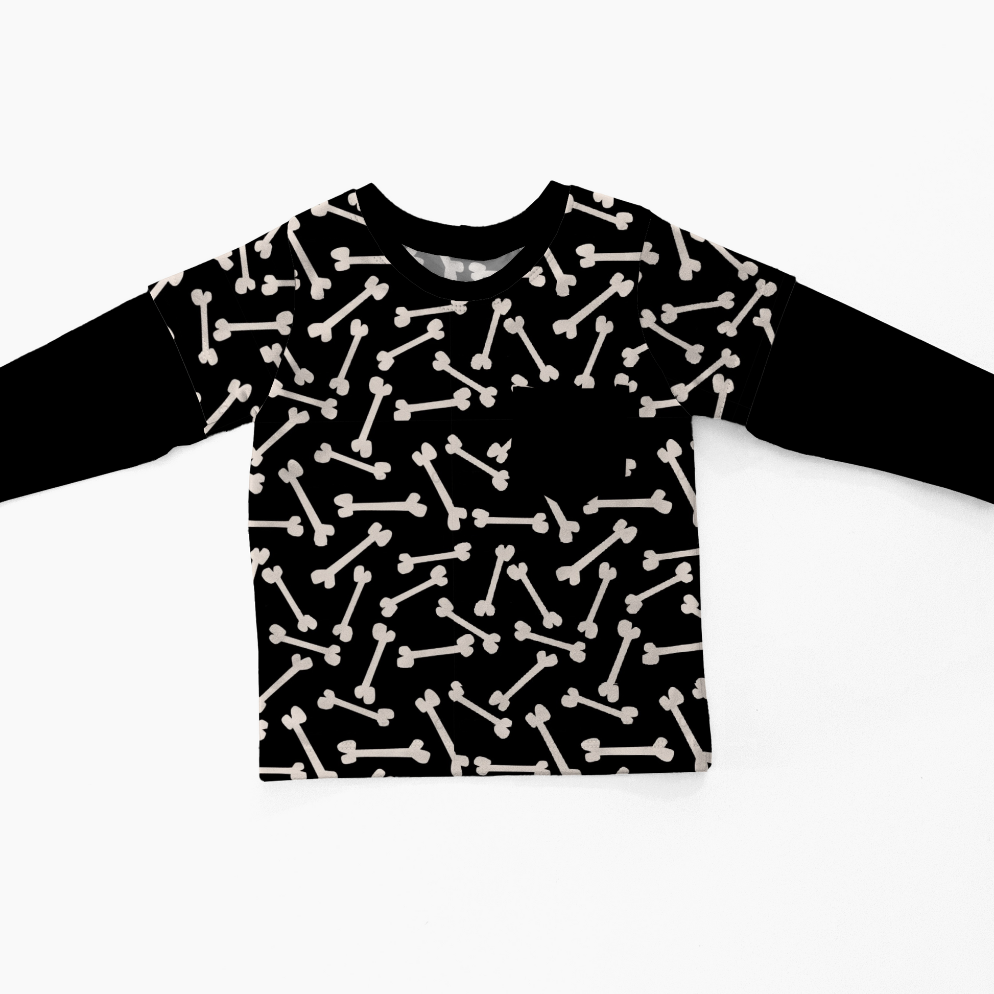 Black long-sleeve shirt with white bone pattern. Black pocket, black neckband. Handmade by My Spooky baby.